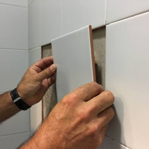 ¿Cómo arreglar las baldosas del baño? - Ceys