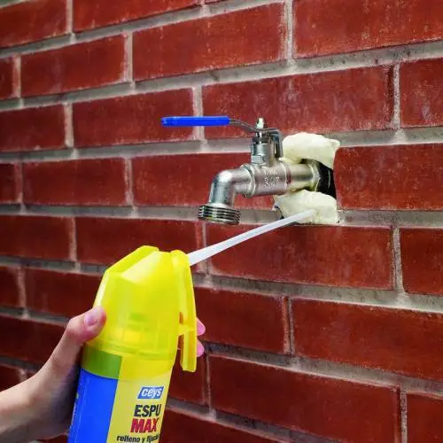 Bricolaje fácil: Cómo tapar agujeros en azulejos y paredes 